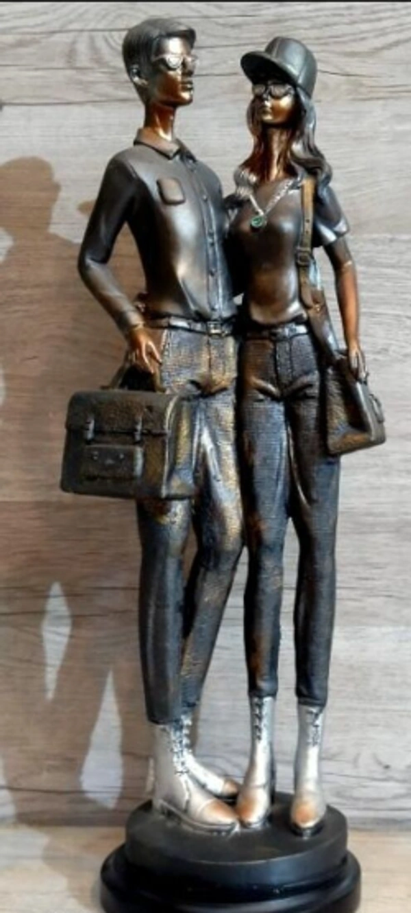 Attractive Antique Beautiful Couple Showpiece - Standard, porcelain, Other, Pack of1